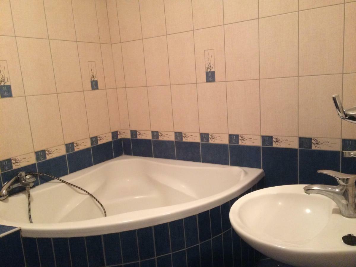 Kristaly Apartman Seghedin Exterior foto